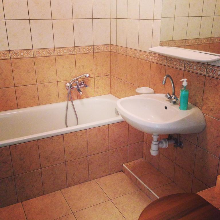 Tuenderpart Apartment Eger Rum bild
